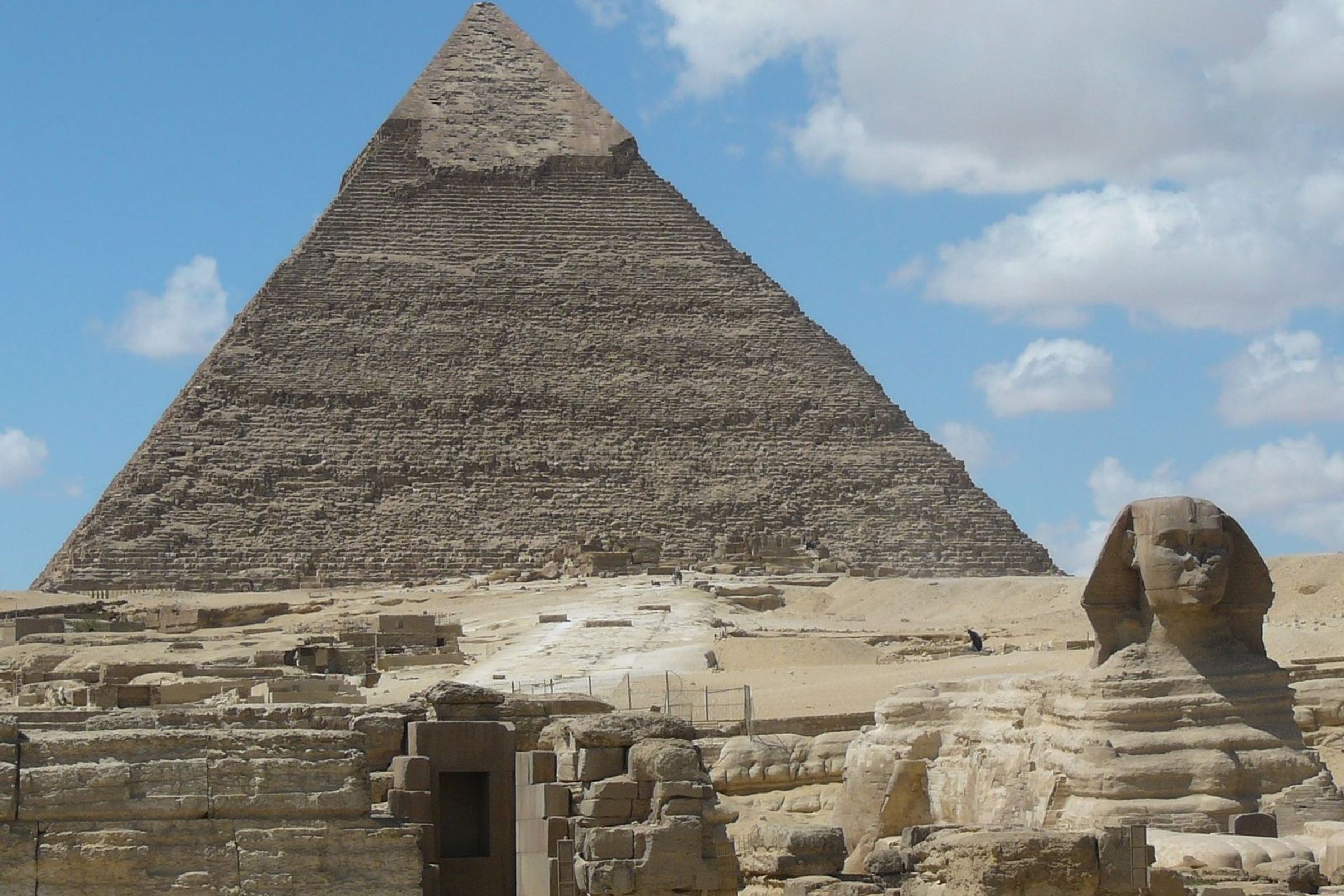 Cairo – Nile Cruise – Sharm (09 Days / 08 Nights)